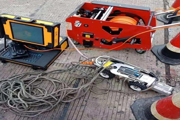 东丰CCTV管道检测机器人